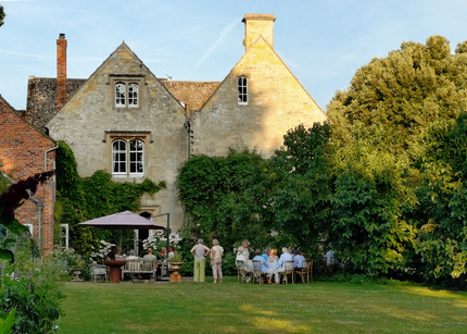 Albury - Refreshments on the Lawn