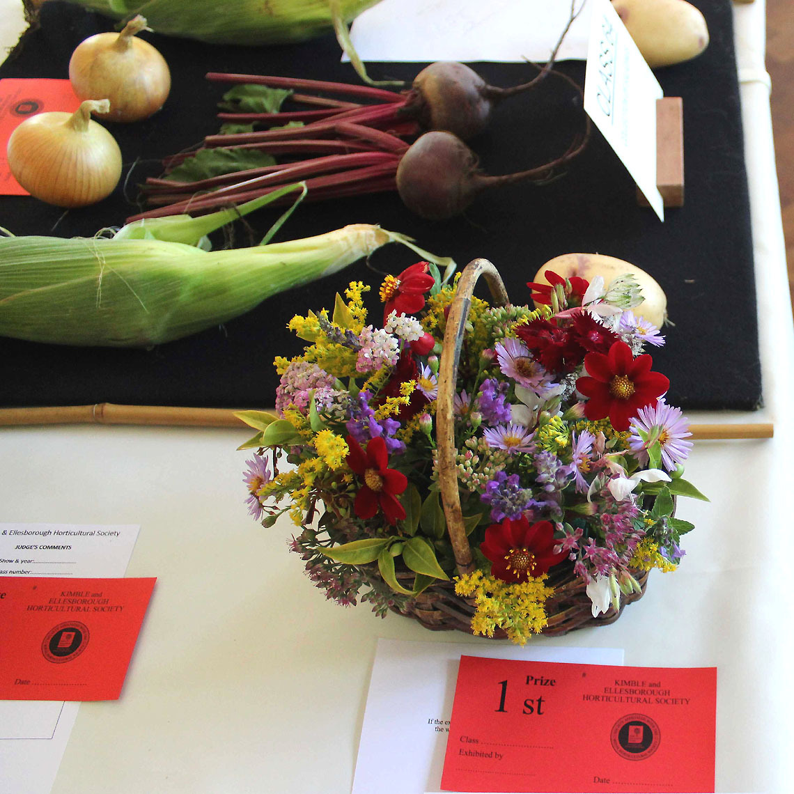 Floral Art - Joys of Autumn