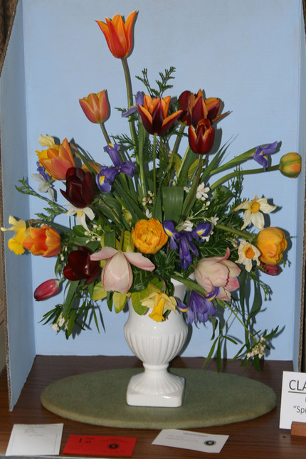 Class 202 Floral Art Spring Time 1